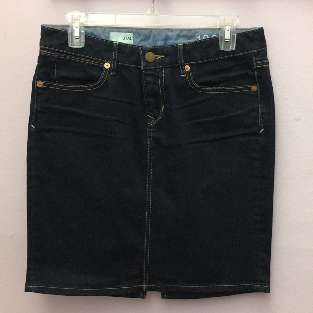 Gap dark denim skirt
